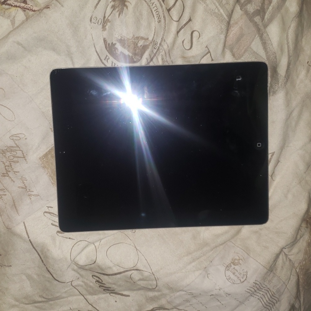 Apple IPAD 3RD GIN 32GB